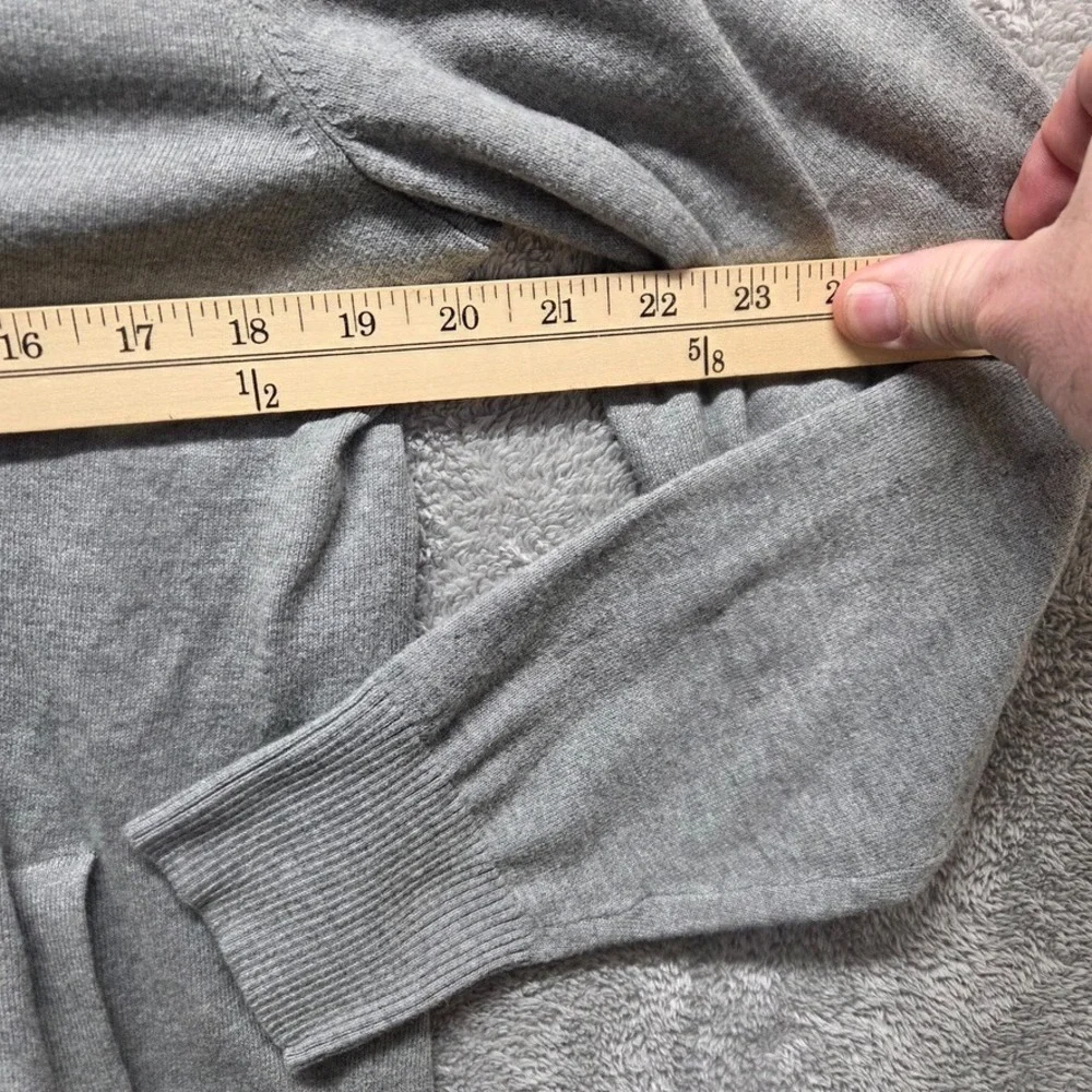 Gap Sweater‎ Mens Medium Gray Cardigan Long Sleeve Button Up Pockets Grandpa